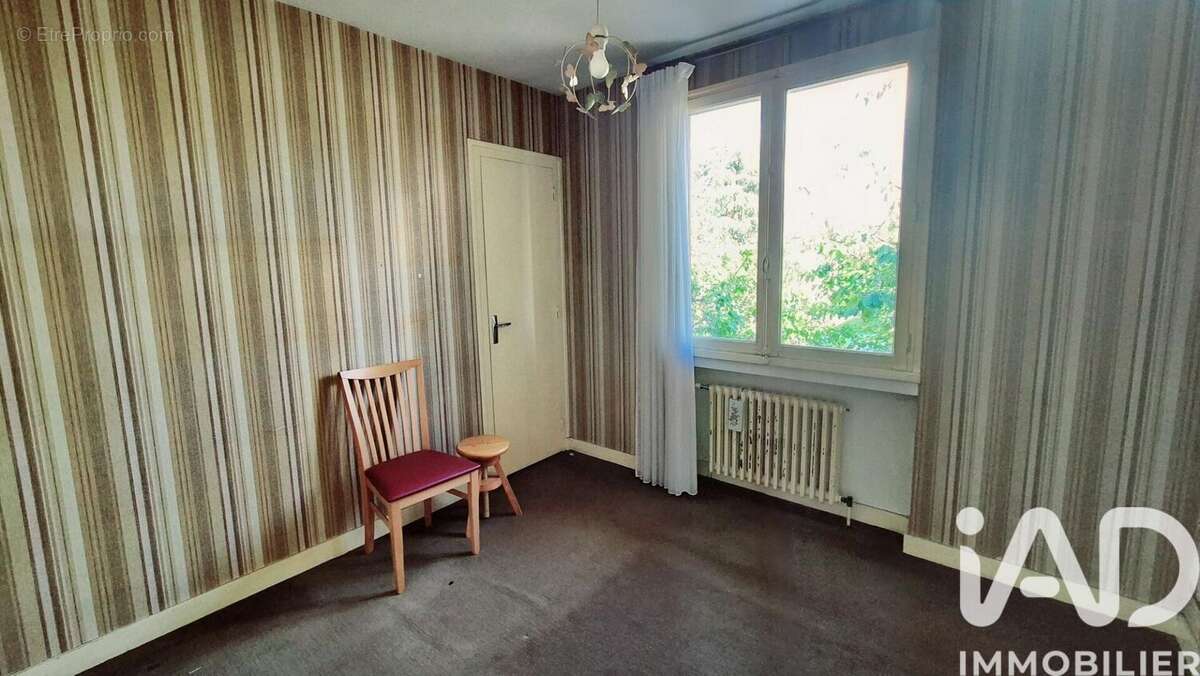 Photo 3 - Maison à MONTROND-LES-BAINS