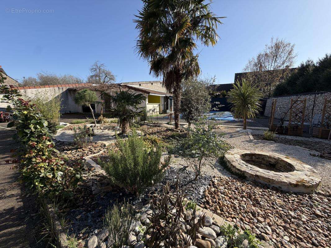 Charmante maison rénovée avec piscine chauffée - photo 5