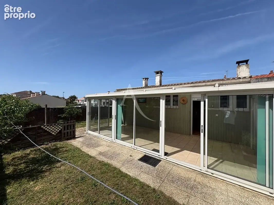 Maison avec jardin, garage et studio indépendant, quartier recherché de La Marcellière - photo 9