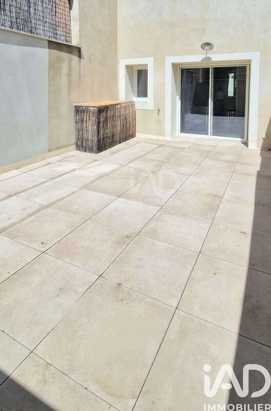 Photo 2 - Appartement à NIMES
