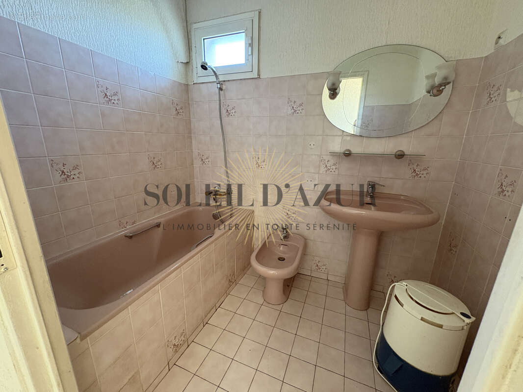 Appartement t4 vue mer, garage et cave - photo 9