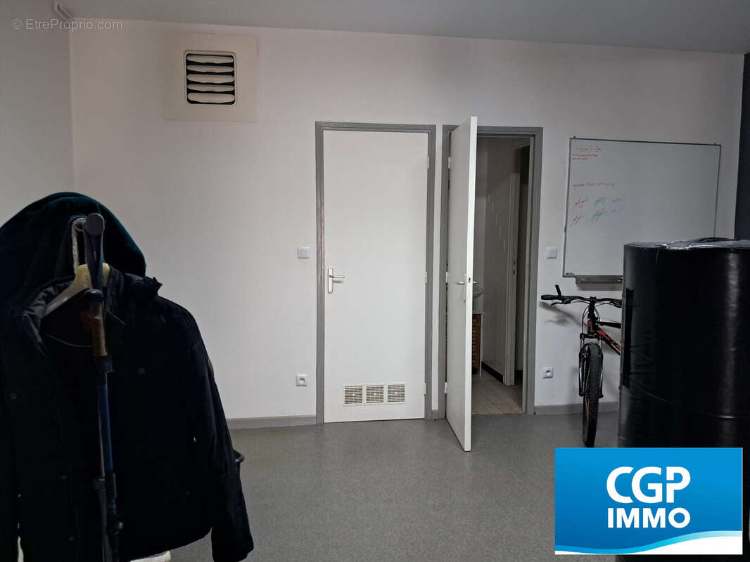 Maison 92 m² à Cornac  - photo 2