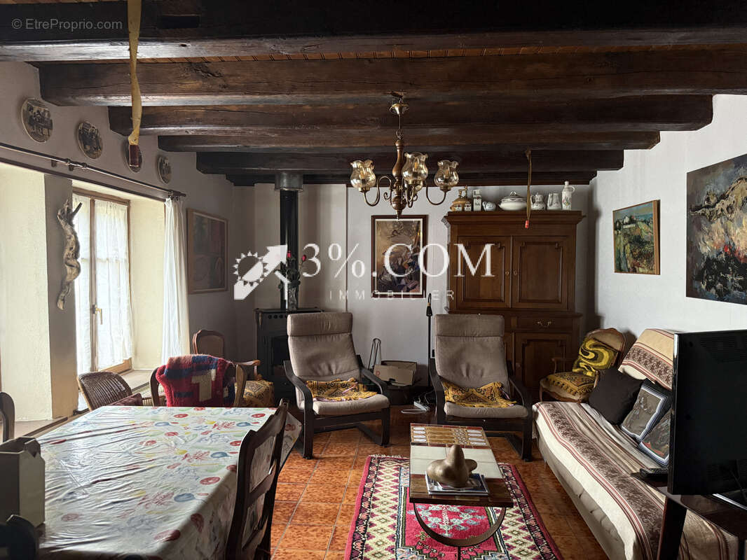 Ferme de village 196 m2 VIMENIL - photo 9