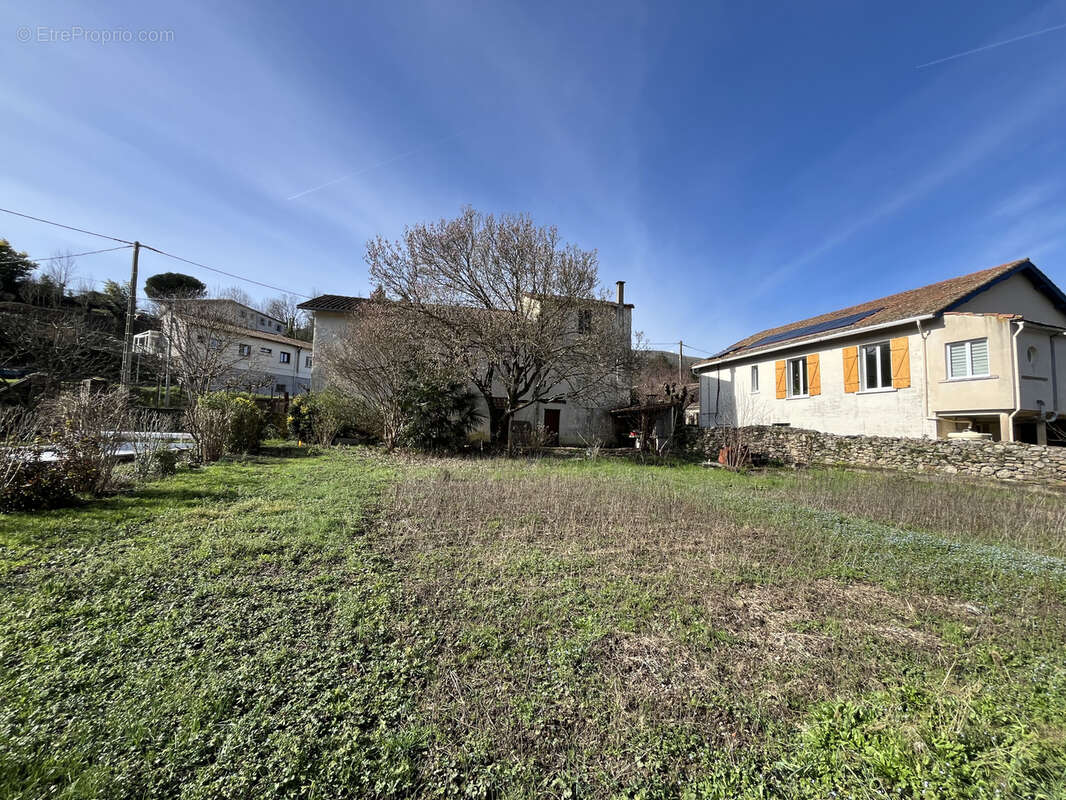 Maison à SAINT-GERVAIS-SUR-MARE