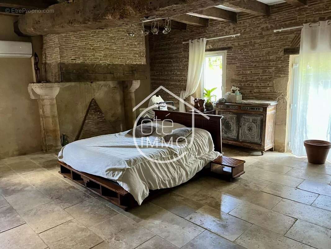 Maison à SAINT-PIERRE-D&#039;EYRAUD