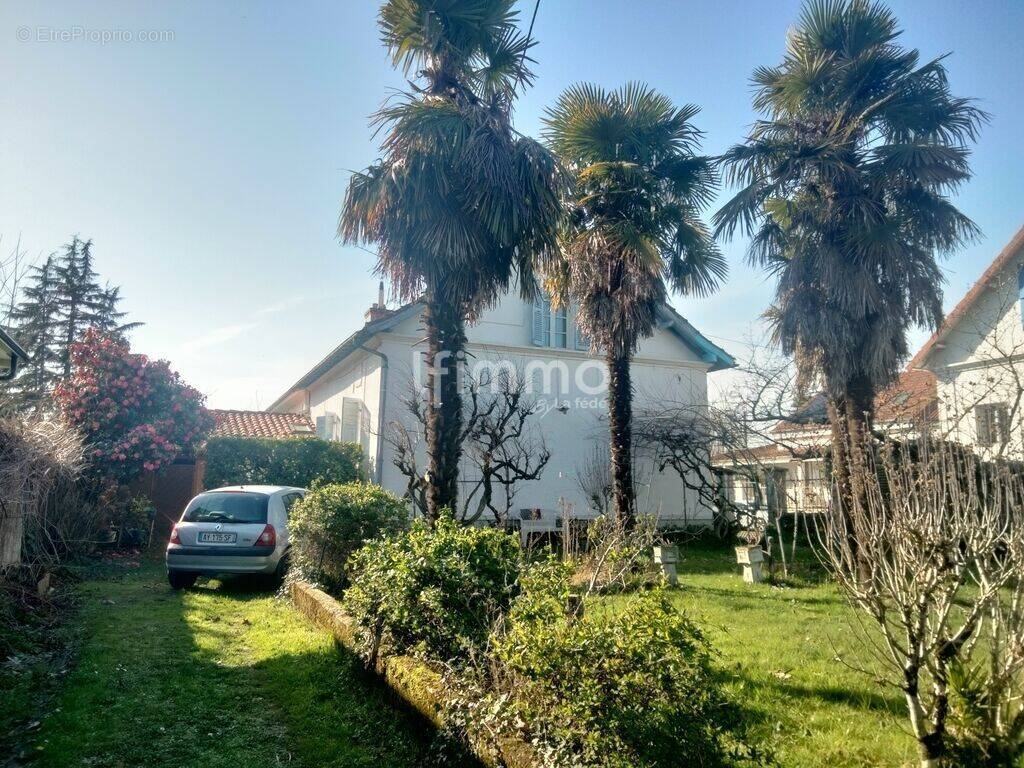 Maison à VIC-EN-BIGORRE