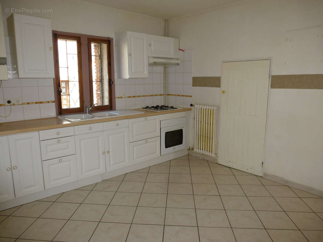 Appartement à SAINT-SULPICE-SUR-LEZE