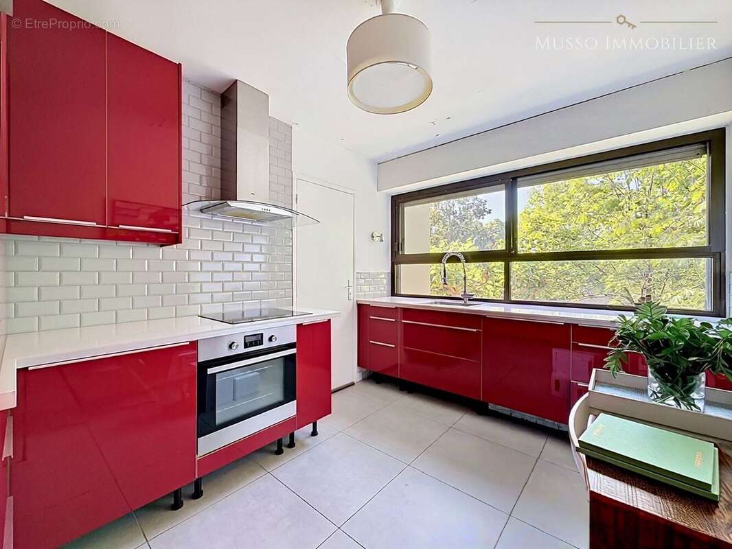 Appartement à MARSEILLE-8E