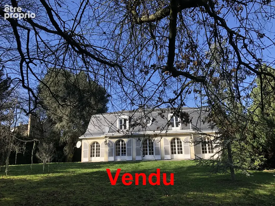 Maison à BUC