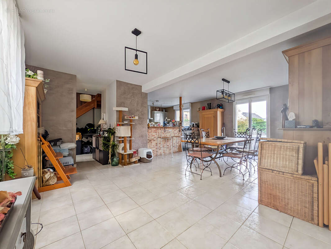 Maison à ERCE-PRES-LIFFRE