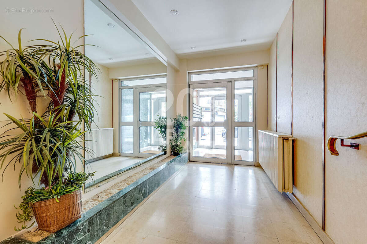 Appartement à PARIS-20E