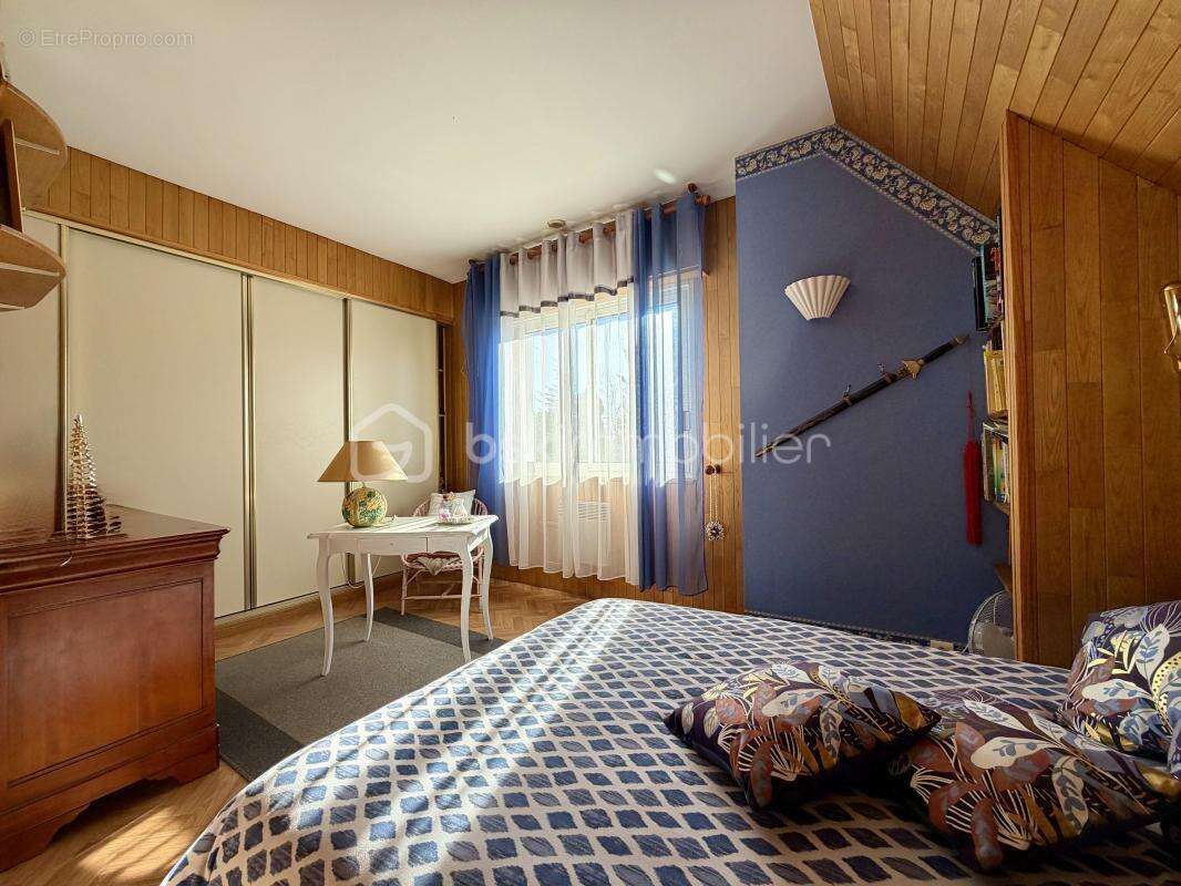 Maison familiale de 170 m² avec piscine, sous-sol complet et terrain arboré de 2 570 m² - 87220 Eyjeaux - photo 15