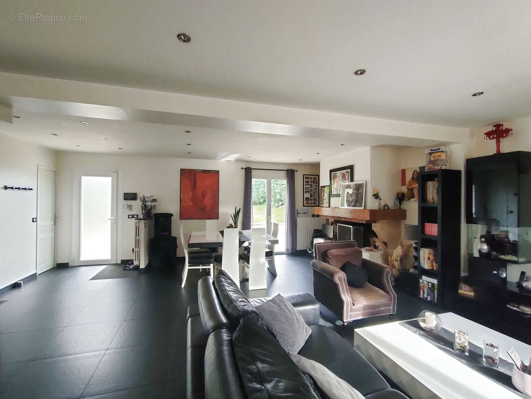 Maison à NEUVILLE-BOSC