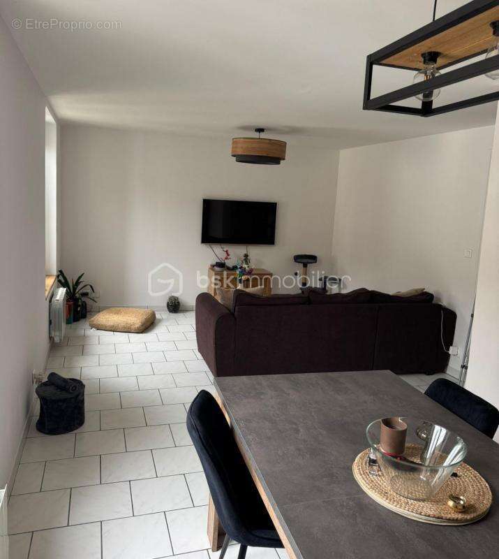 Appartement à REBAIS