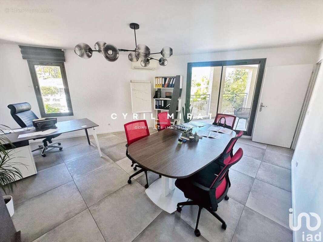 Photo 5 - Commerce à SANARY-SUR-MER