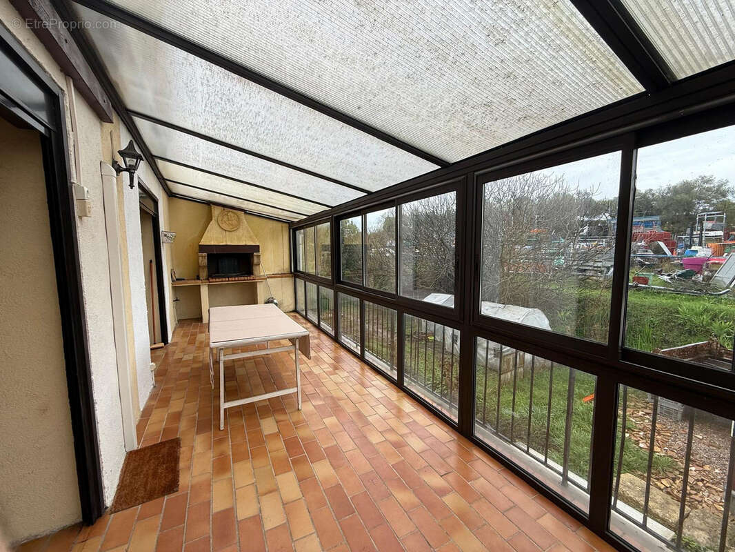 Maison à MONTAGNAC