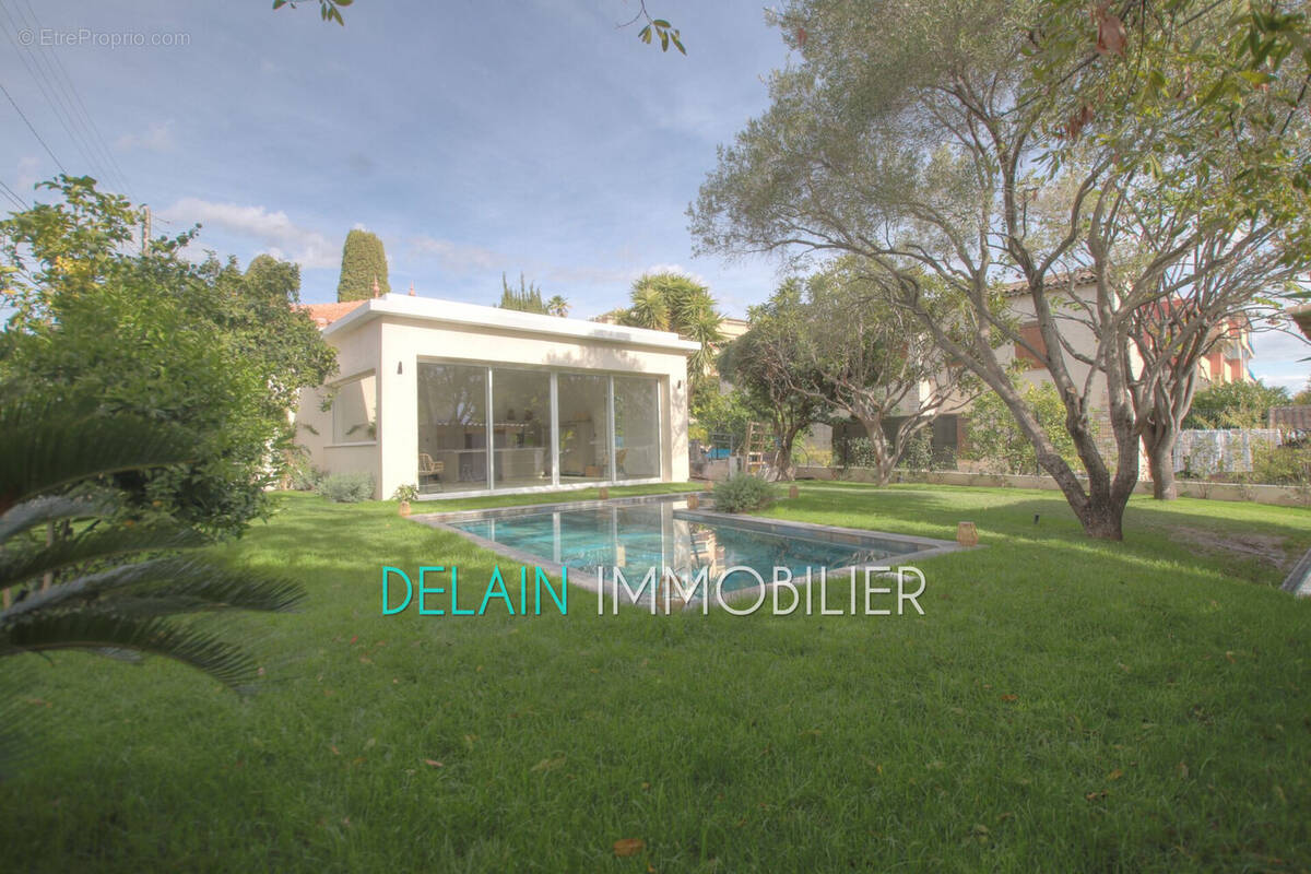 Maison à CAGNES-SUR-MER