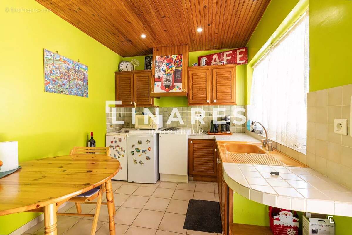 LA  FAMILIALE - Villa T5 de 125m² + Appartement de 46m² + Garage de 19m² -  Piscine - Parcelle 1500m² - 13013 Château Gombert - photo 19