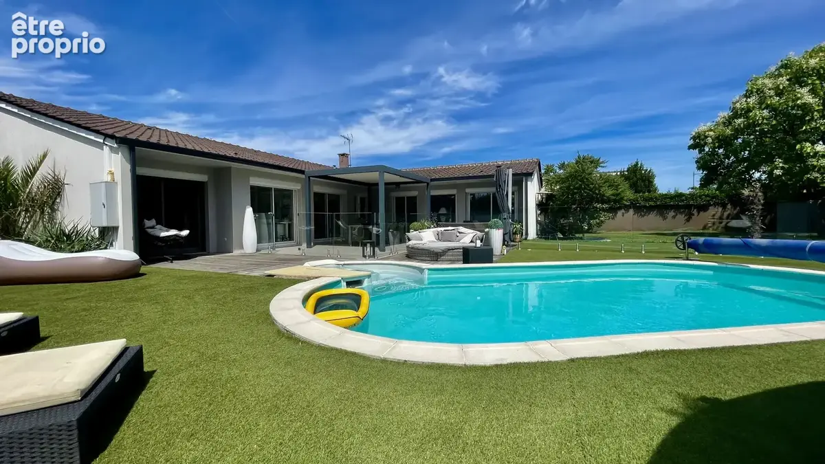 Photo Maison à Decines-Charpieu au prix de 575 000€