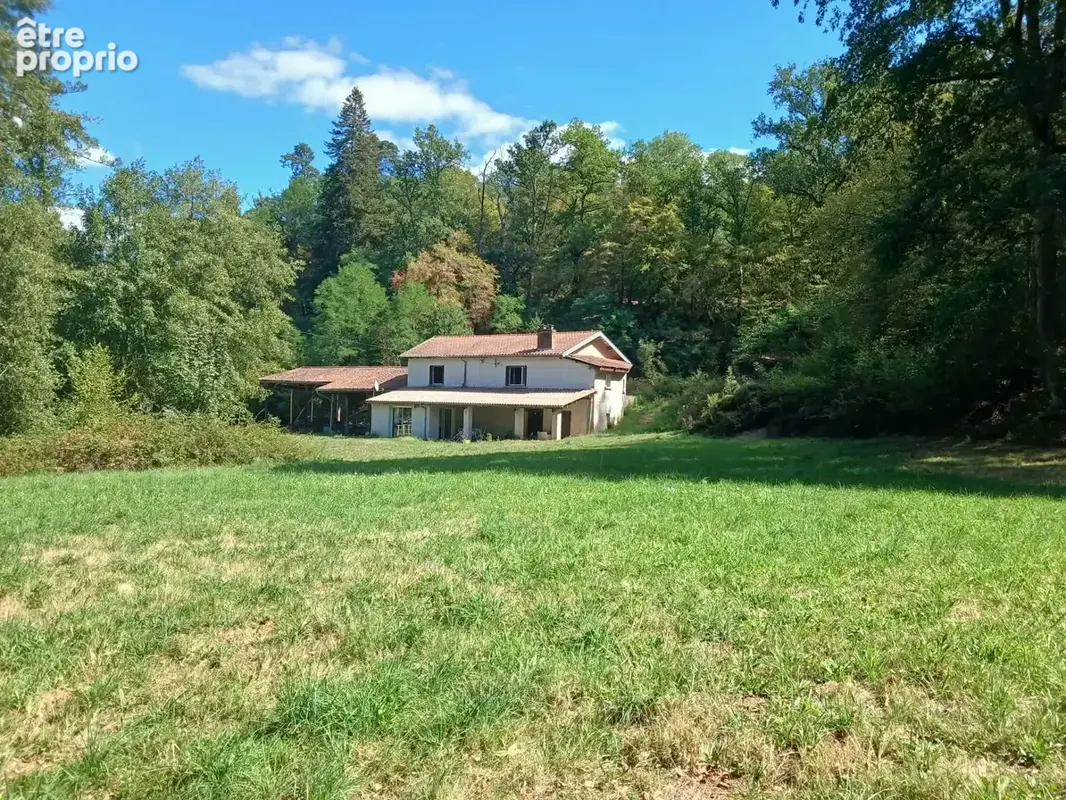 Fermette de caractère avec 3,6 hectares de terrain – Hameau de Sermentizon - photo 4