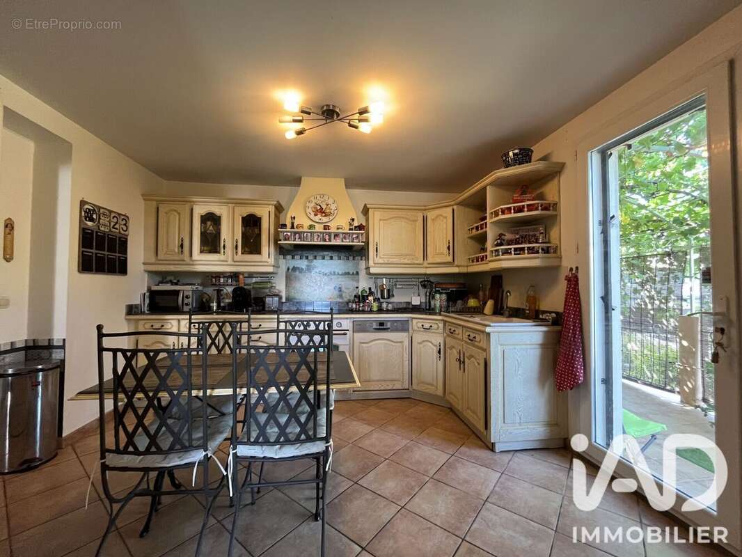 Maison 124 m² à Fraisse-Des-Corbieres  - photo 4