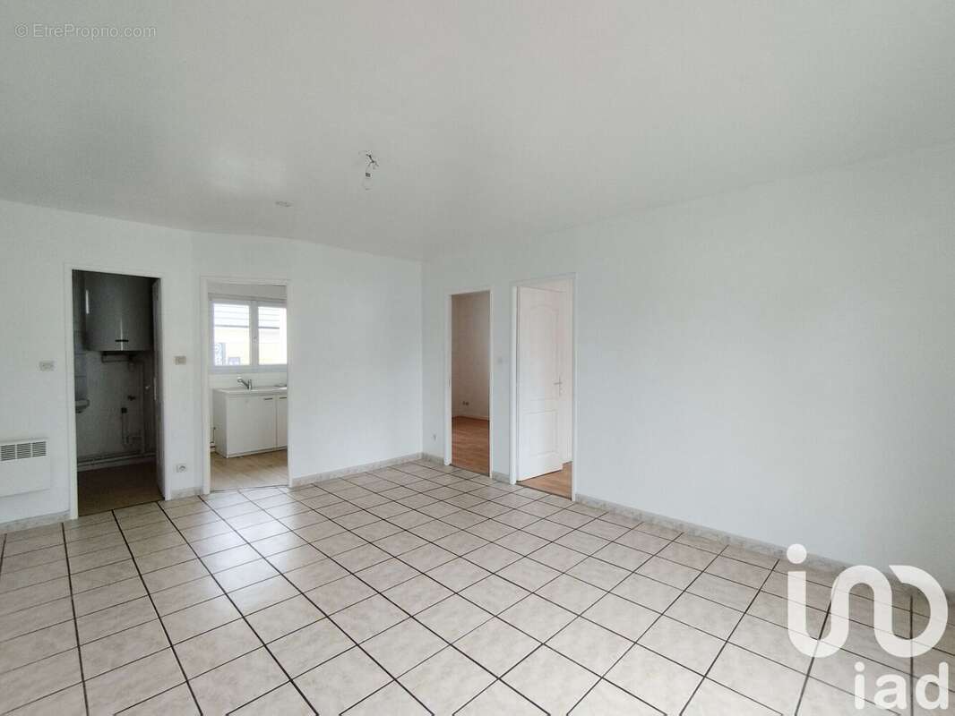 Photo 2 - Appartement à SAINT-ETIENNE-DU-ROUVRAY