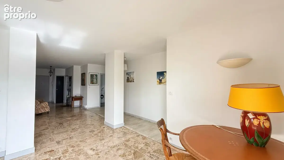 VOIRON - T6 de 144 m2 avec balcons, garage et caves - photo 21