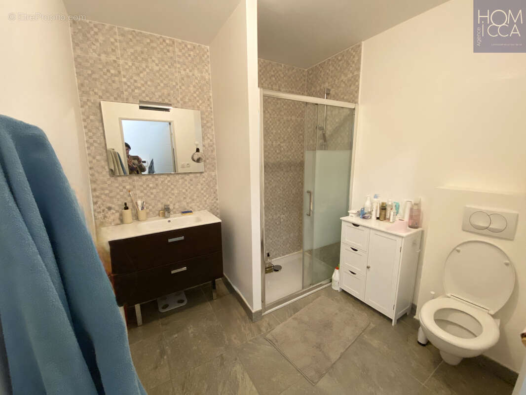 Lyon 5 la plaine immeuble recent standing appartement type 3 66m2 2 chambres parking double - photo 9