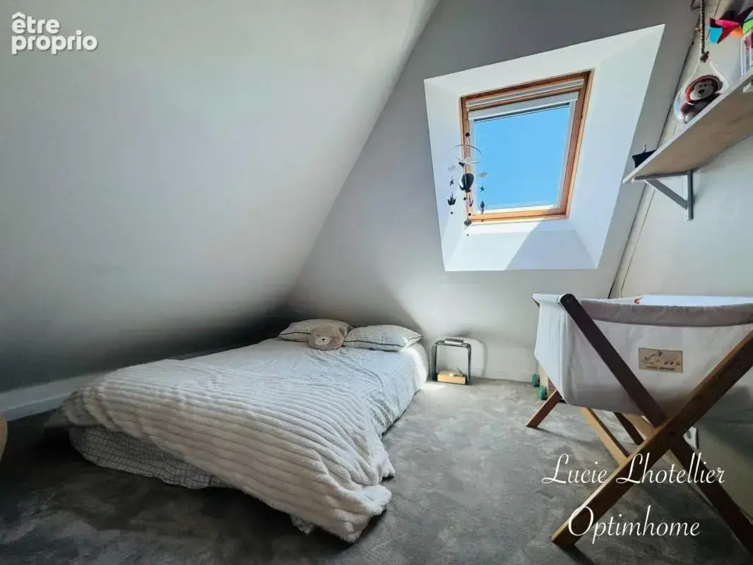 Maison familiale 157 m² – Dinard – Studio indépendant – 4 chambres – Garage – Jardin paysager - photo 11