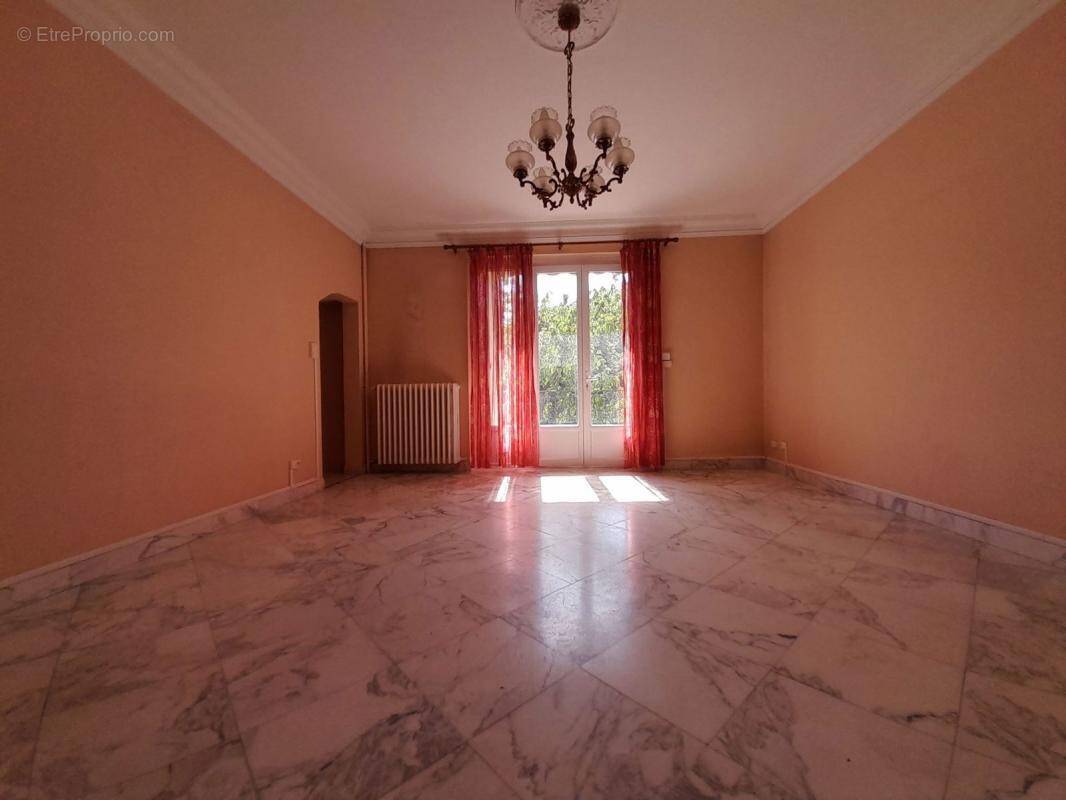 Appartement à CARMAUX