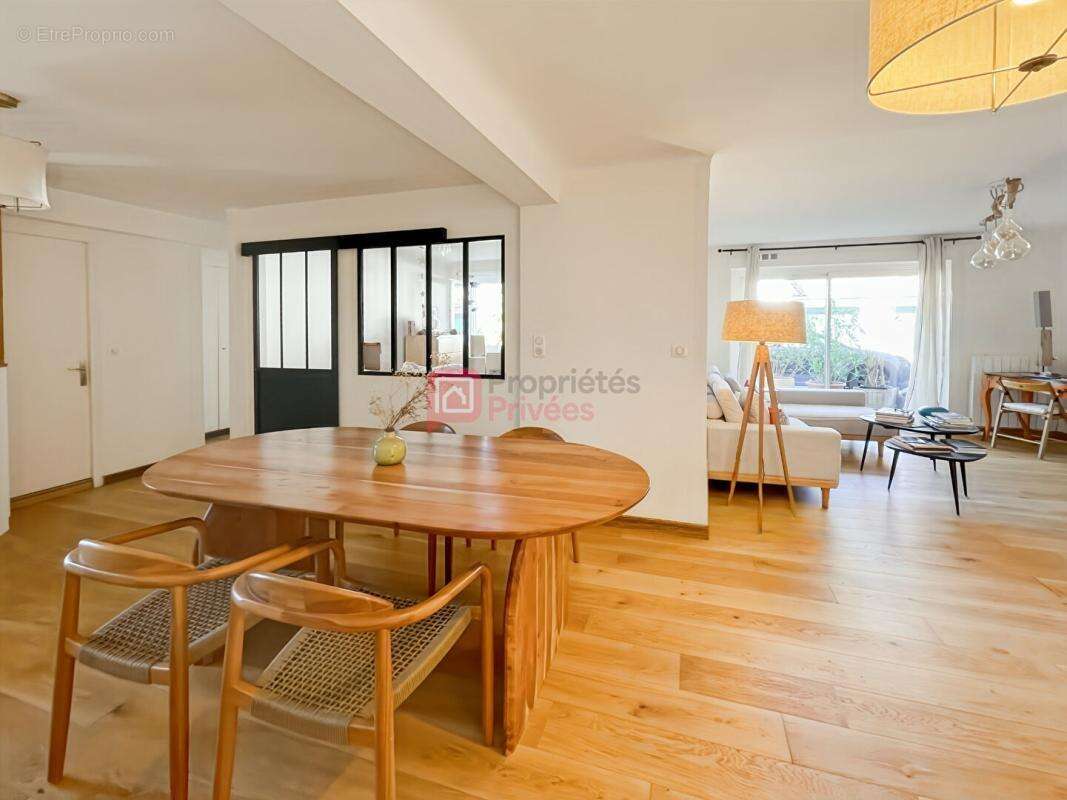 Appartement à USTARITZ
