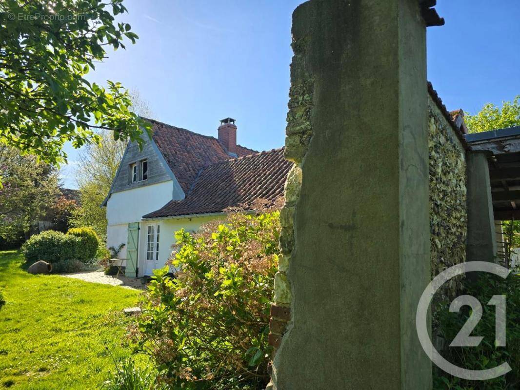 Maison à TUBERSENT