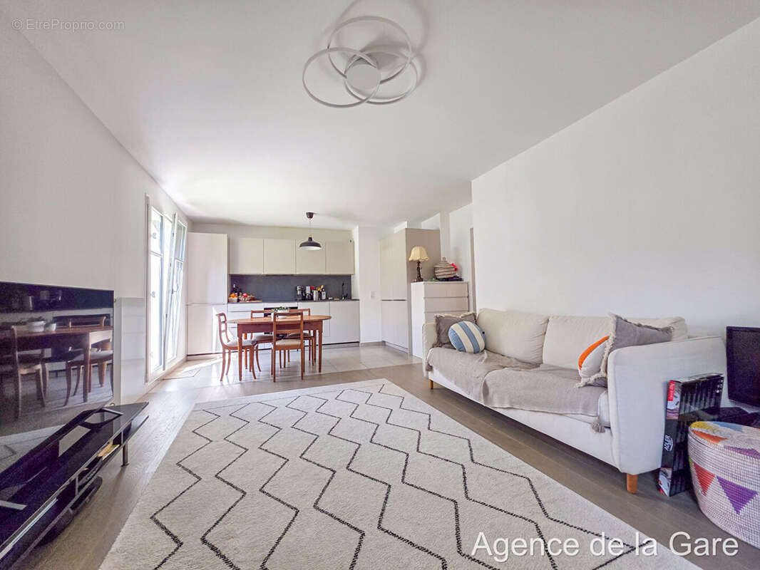 Appartement à MAISONS-LAFFITTE