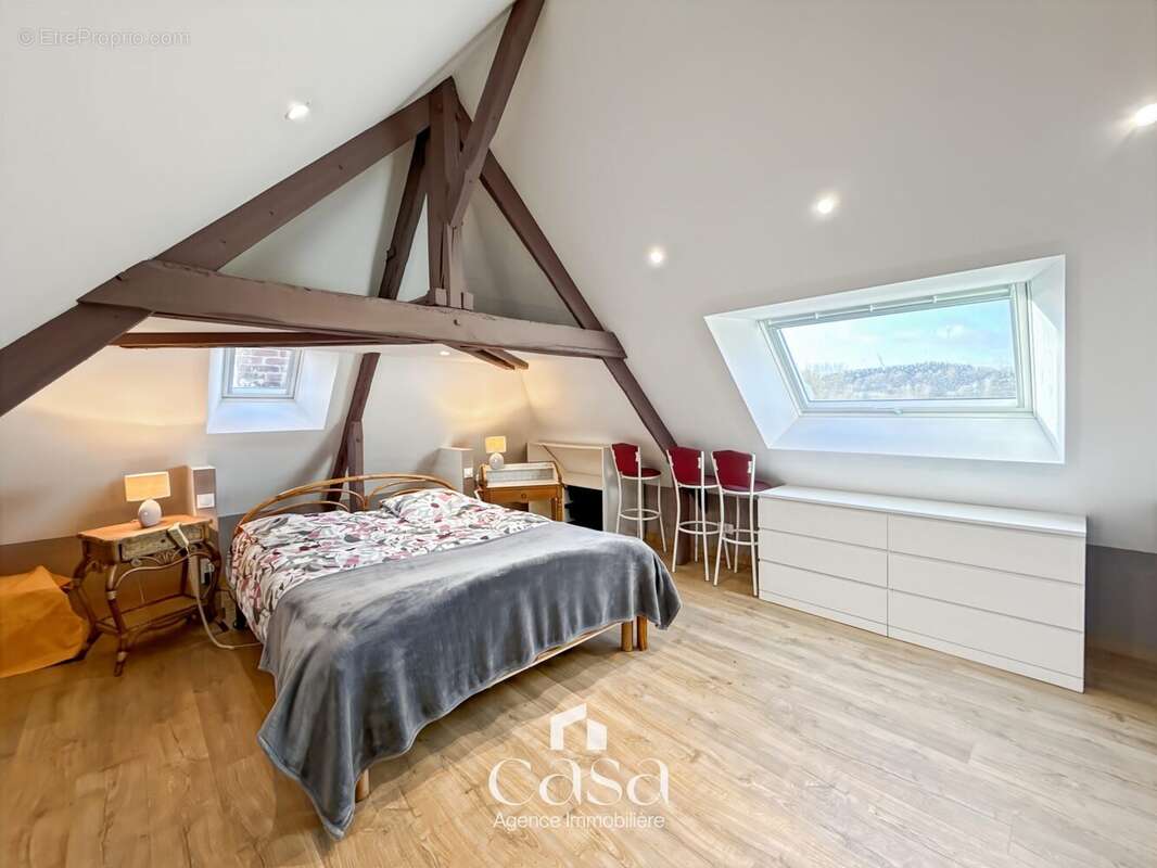 Maison à LA LANDE-DE-LOUGE