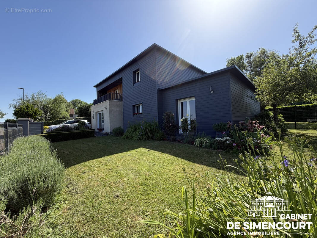 Maison à BELLEUSE