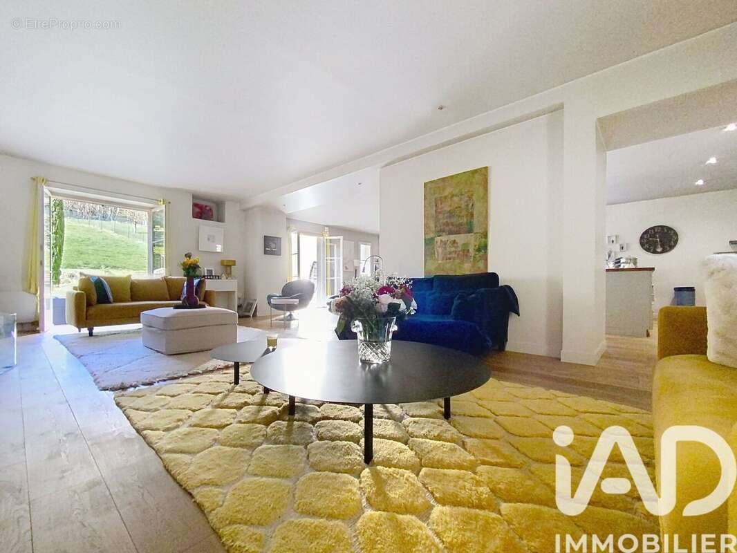 Photo 4 - Maison à JOUY-EN-JOSAS