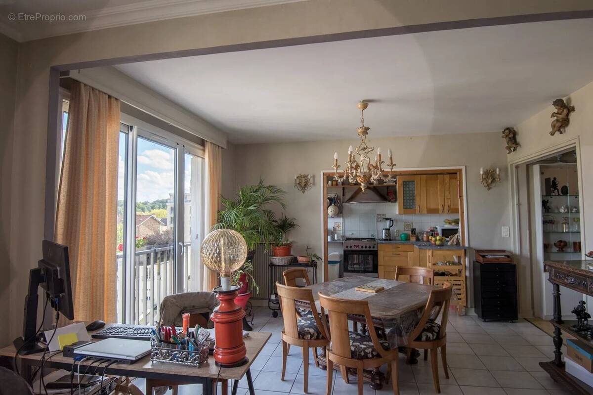 Appartement à VERSAILLES