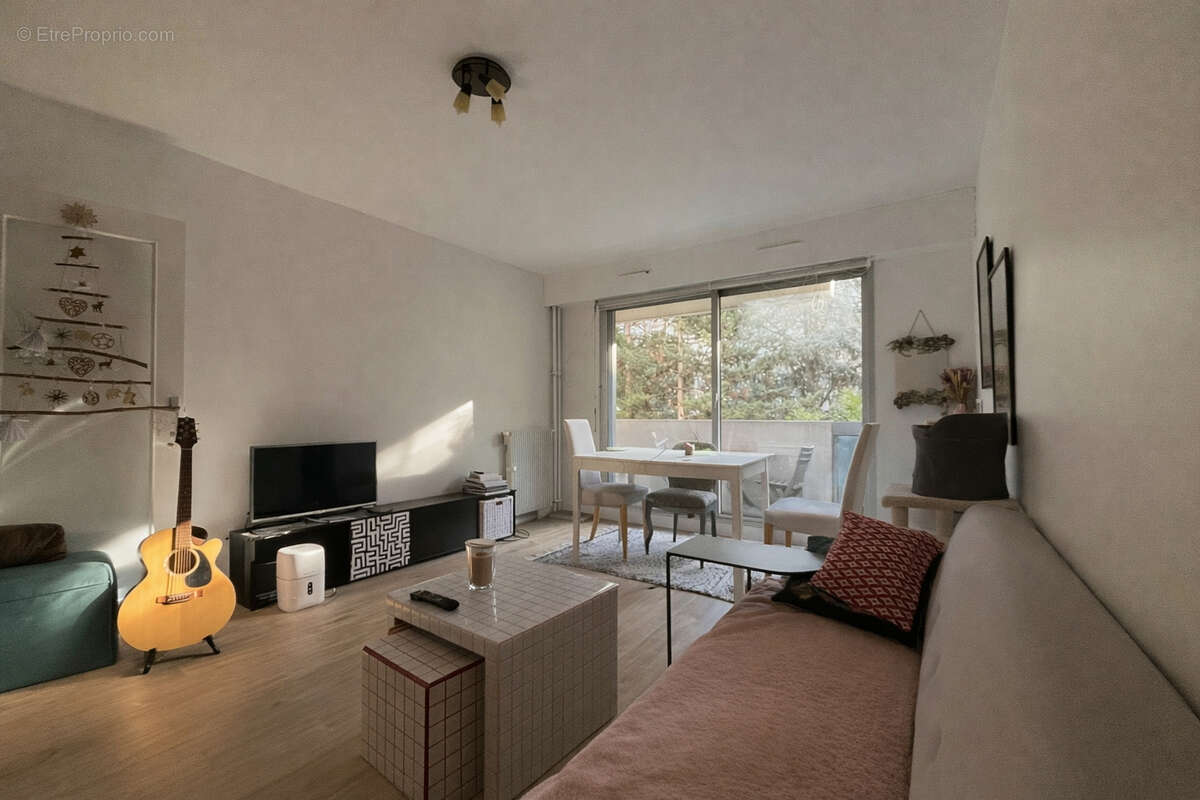 Appartement à PARIS-19E
