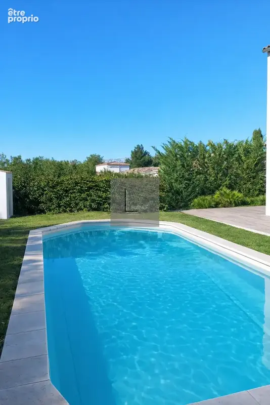 Maison R+1 T5/6 2013   900 m2 de terrain, piscine, suite parentale, garage   Trets - photo 3
