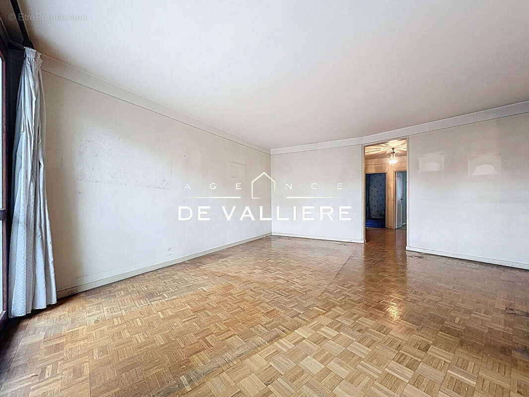 Appartement à NANTERRE