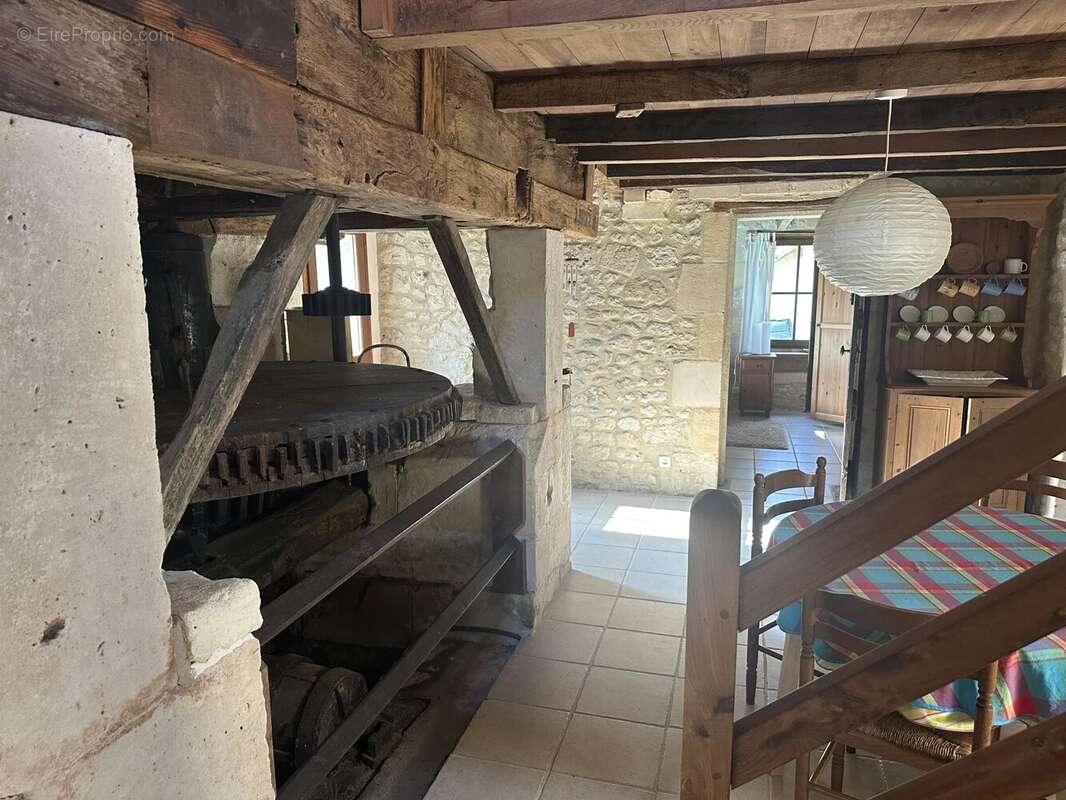 Deux maisons avec étang et piscine - photo 21
