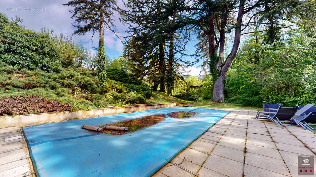 Maison à SERRIERES-DE-BRIORD