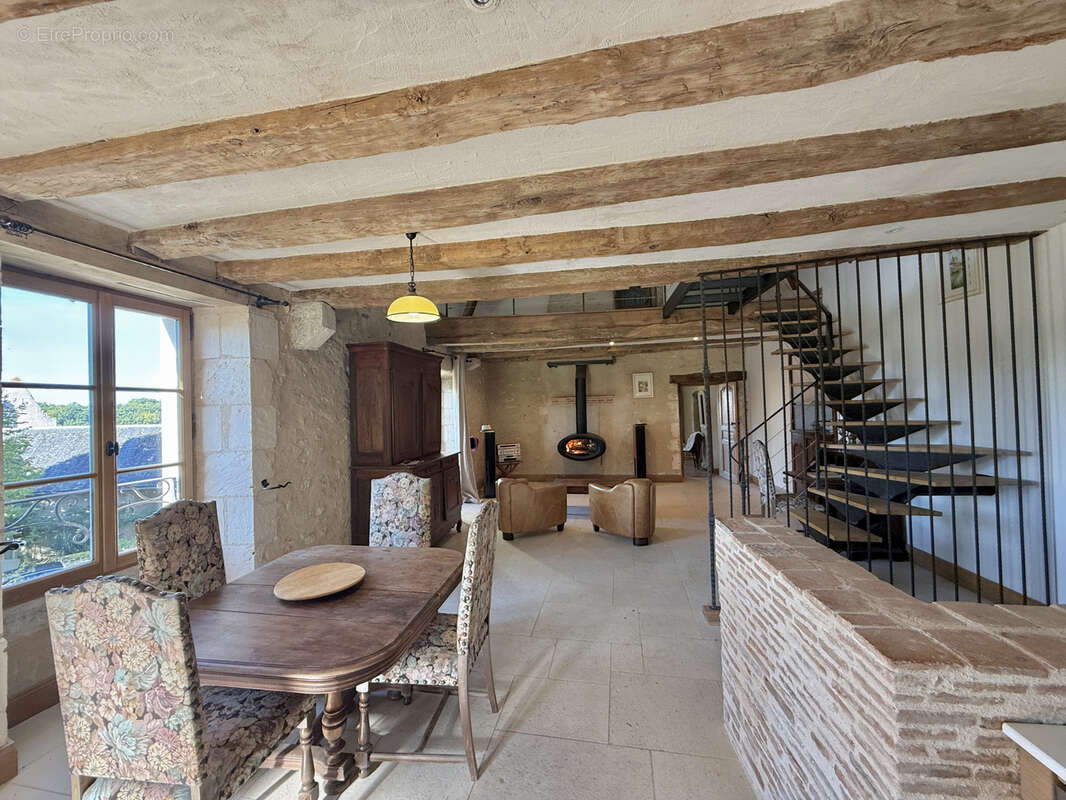 Maison à ANGLES-SUR-L&#039;ANGLIN