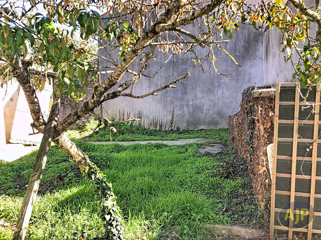 Maison à SAINT-LEGER-SOUS-CHOLET