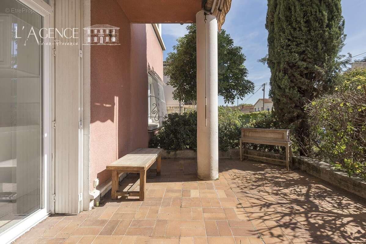 Appartement 103 m² à Aix-En-Provence  - photo 3