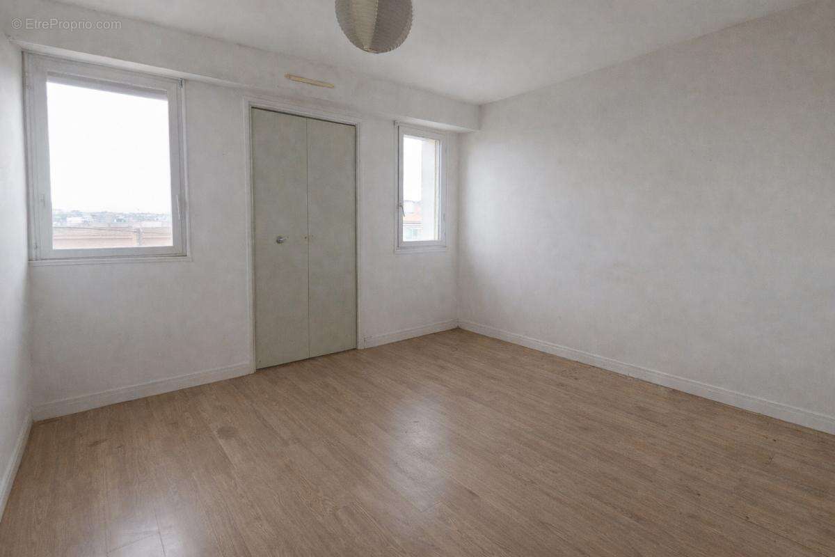 Appartement à CARQUEIRANNE