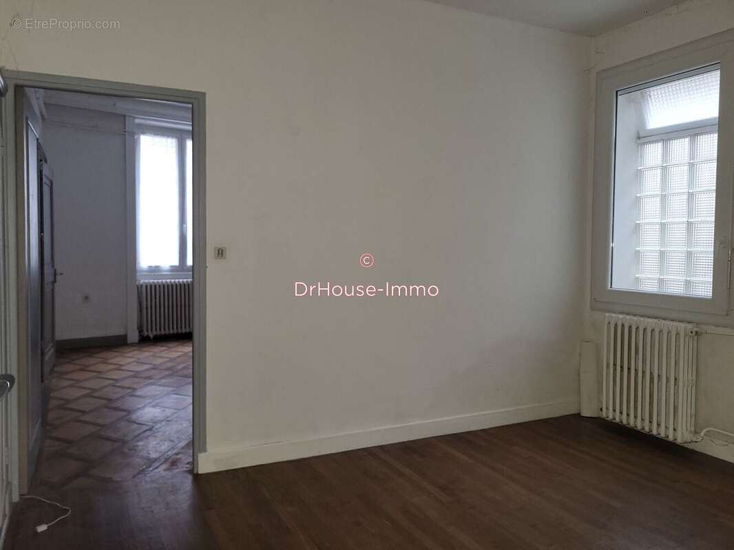 Appartement à GRAY
