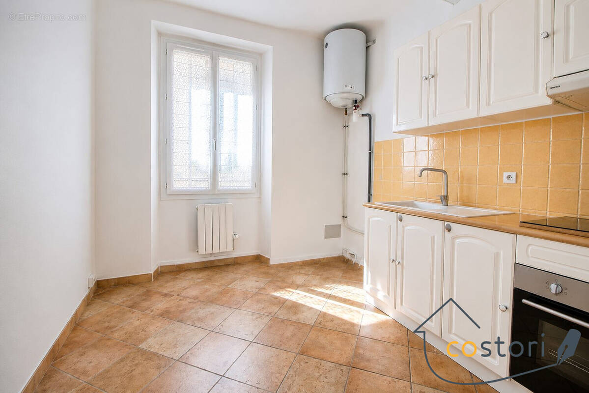 Appartement à TRANS-EN-PROVENCE