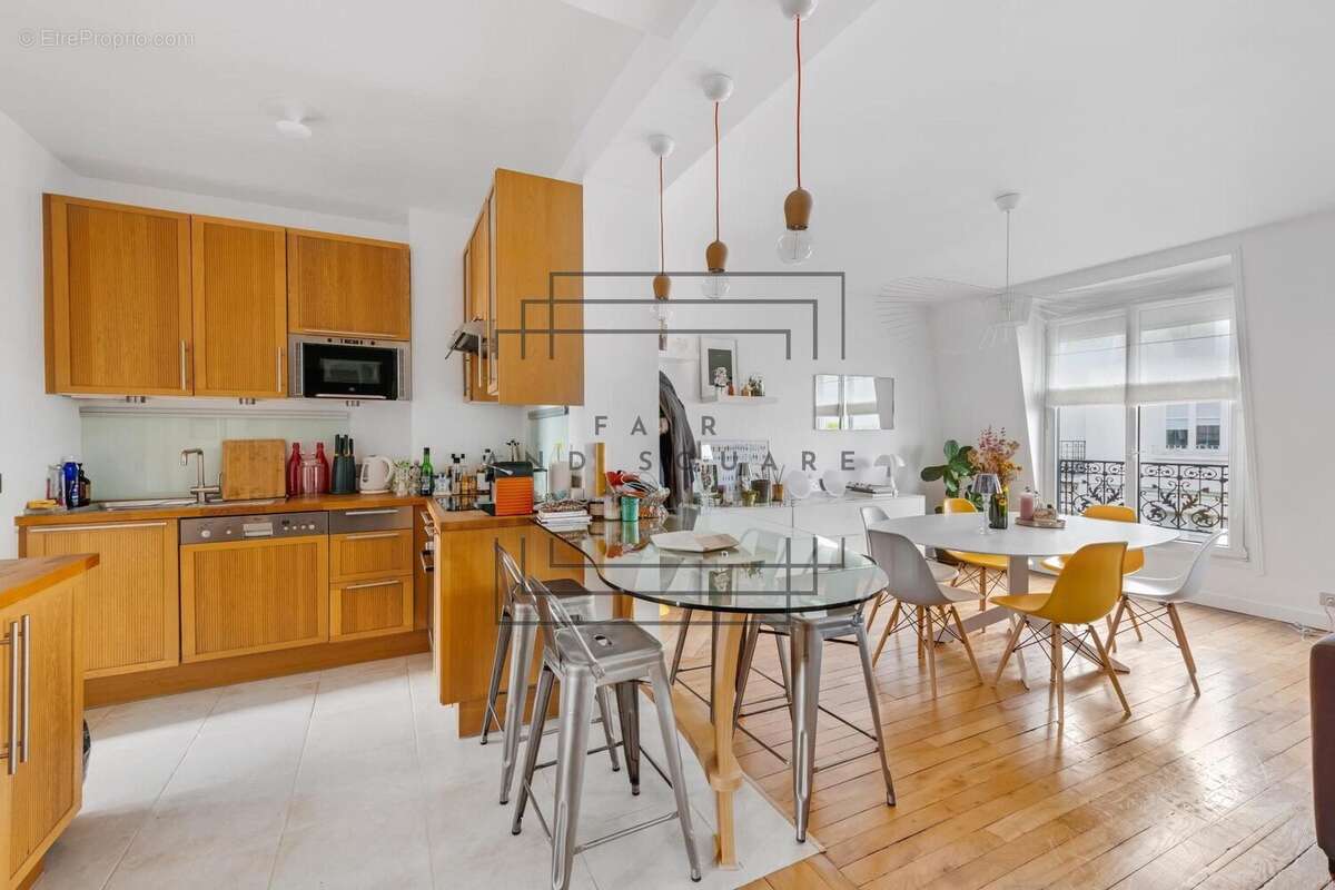 Appartement à NEUILLY-SUR-SEINE