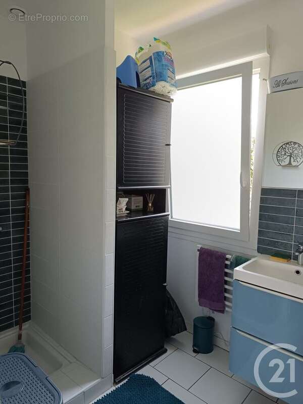 Maison à LES PEINTURES